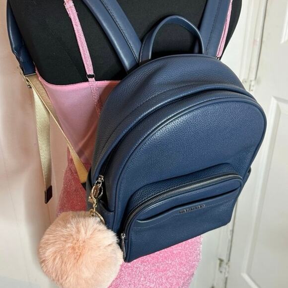 °｡⋆♡ Michael Kors Blue Backpack With Matching Small Wallet (HB-11) - Picture 2 of 10